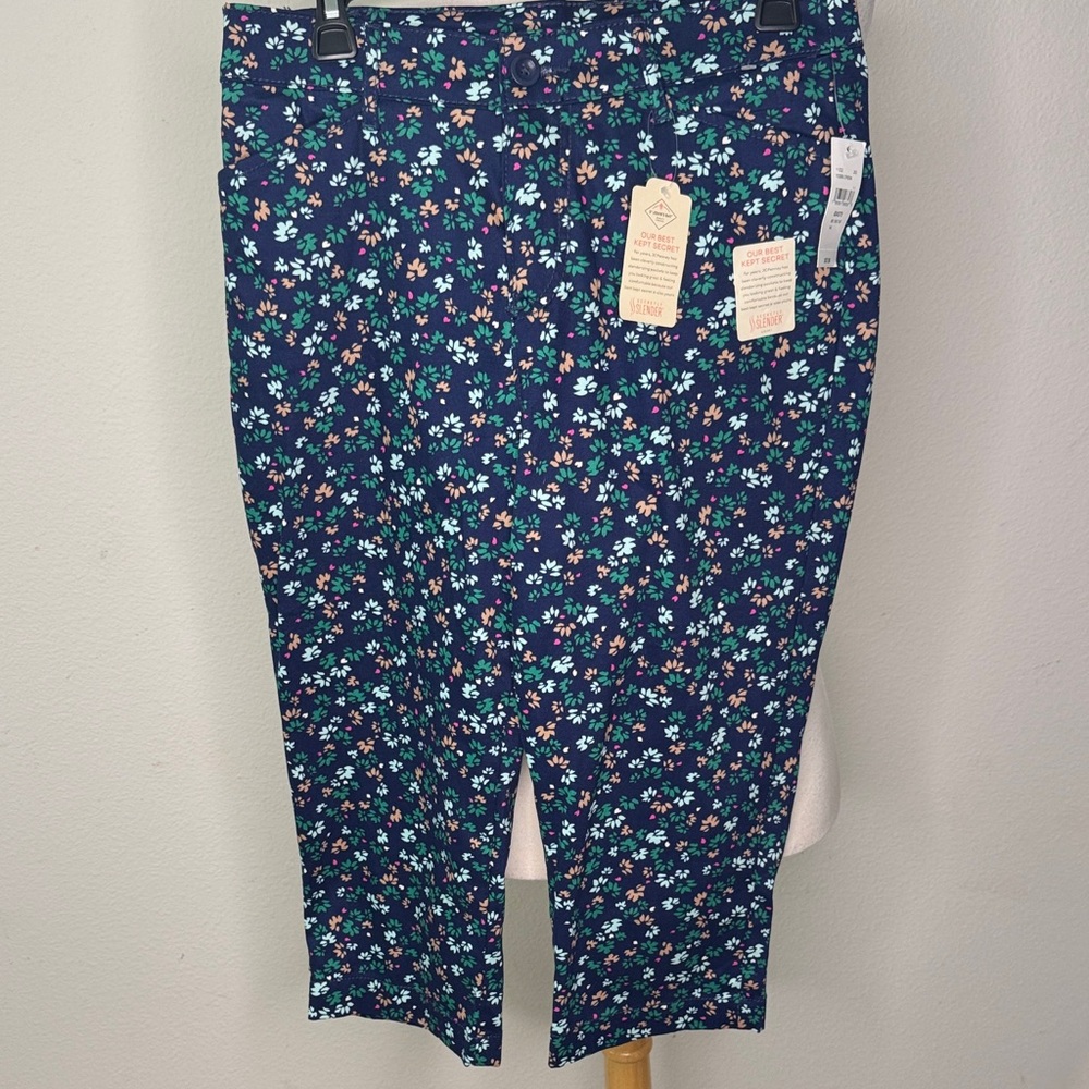 St. John’s Bay Capri blue green and pink with two front and back pockets